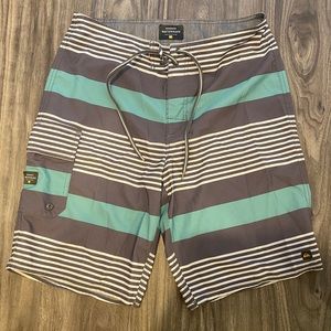 Quiksilver Boardshorts Size 30